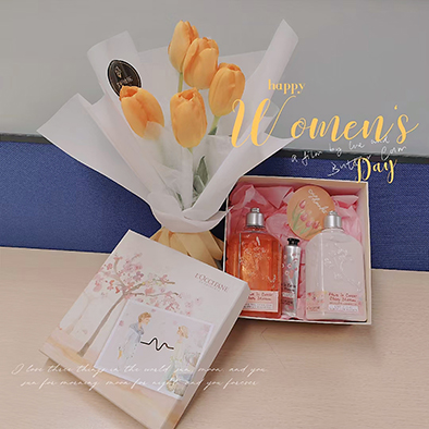 三月巾幗紅  不負(fù)春光美